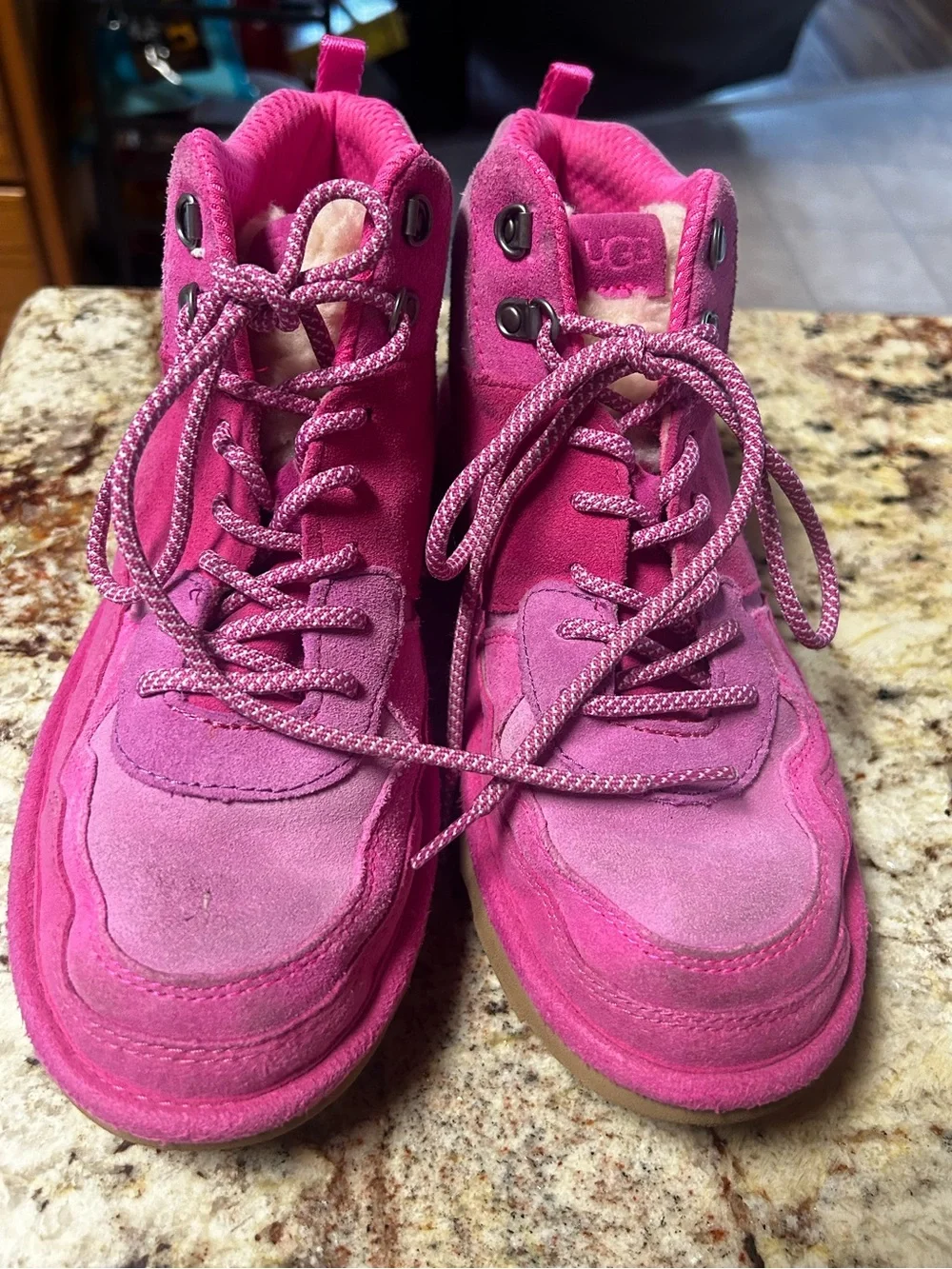 UGG Big Girl’s 6 Hot Pink/Purple Leather Fleece-Lined Lace-Up Boots